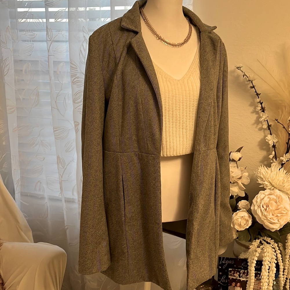 Gray blazer